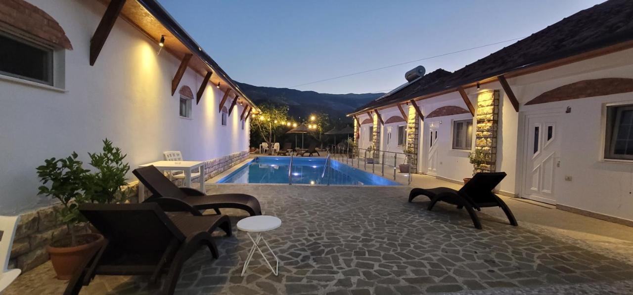 Guesthouse Lord Byron Tepelene Dış mekan fotoğraf