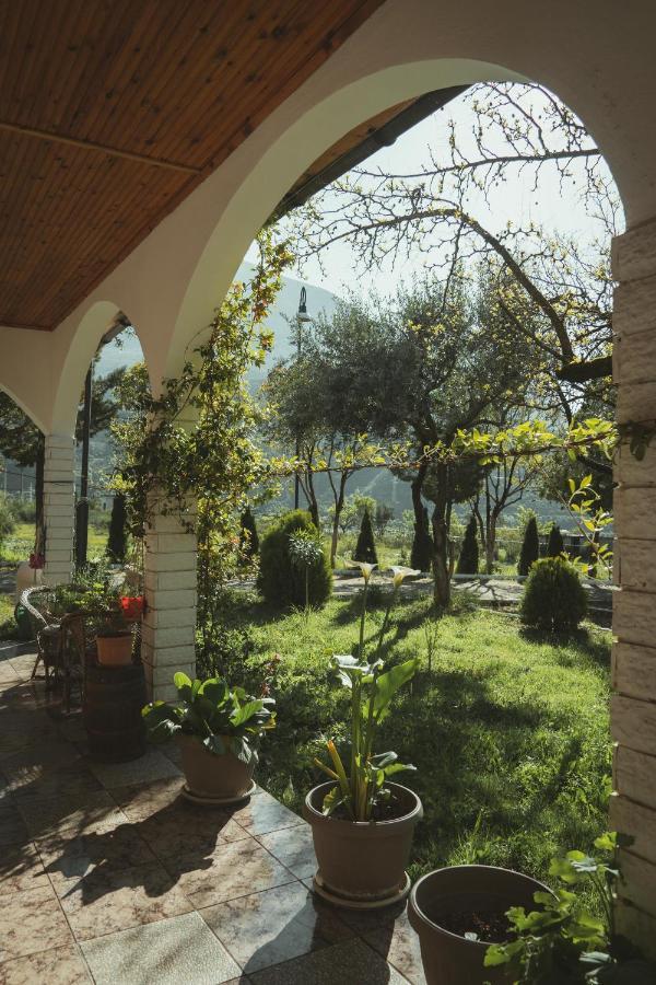 Guesthouse Lord Byron Tepelene Dış mekan fotoğraf