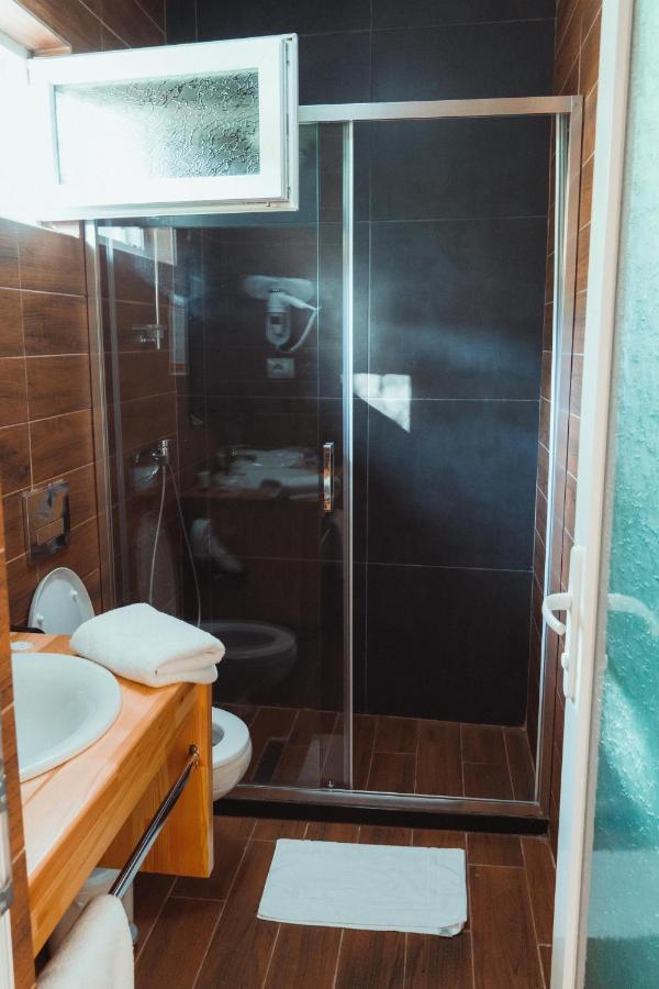 Guesthouse Lord Byron Tepelene Dış mekan fotoğraf